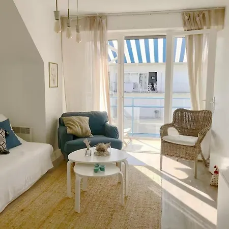 La Baule Plage Apartment *